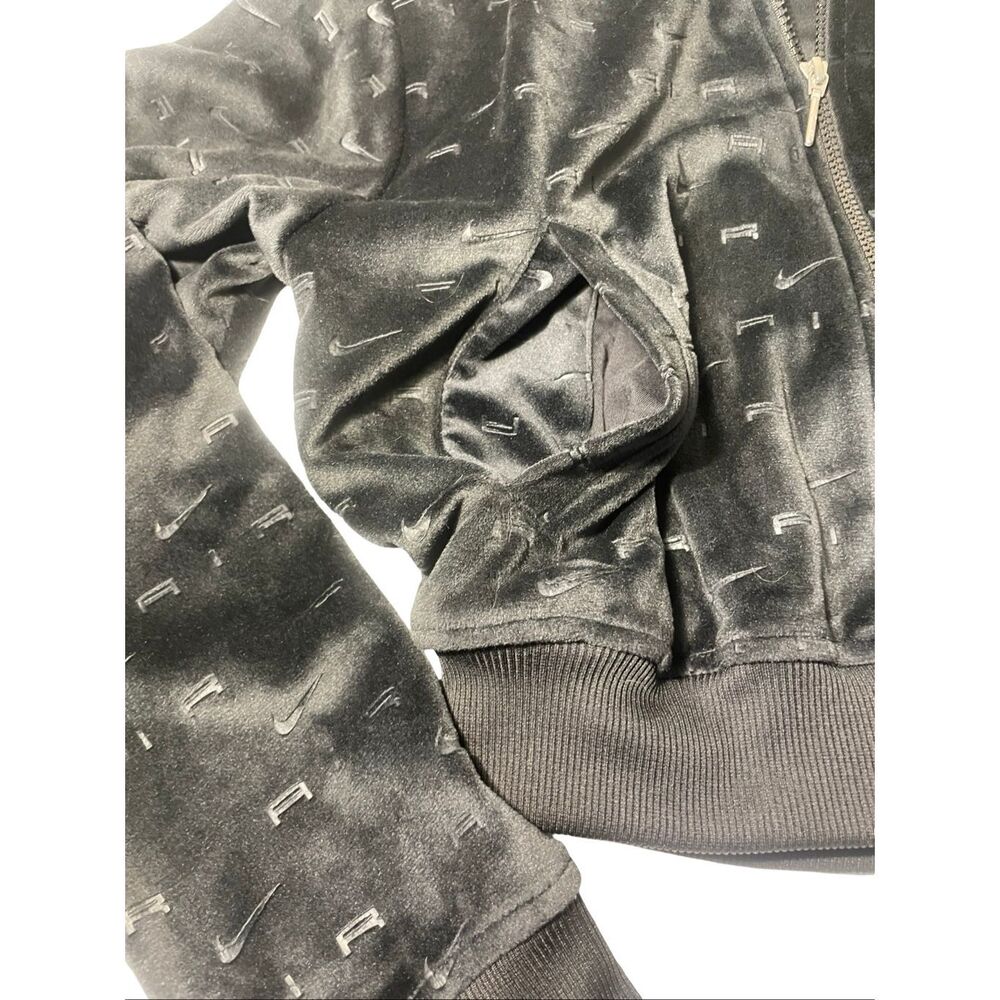 Nike Air Velour Zip Cropped Jacket - Picture 8 of 9